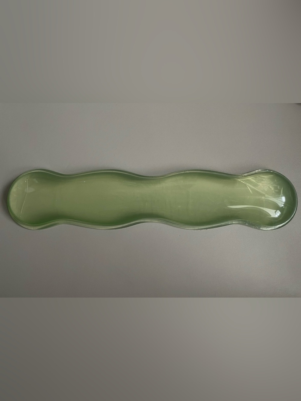 Green Curved Jelly Wrist Rest (infront of keyboard) NWT